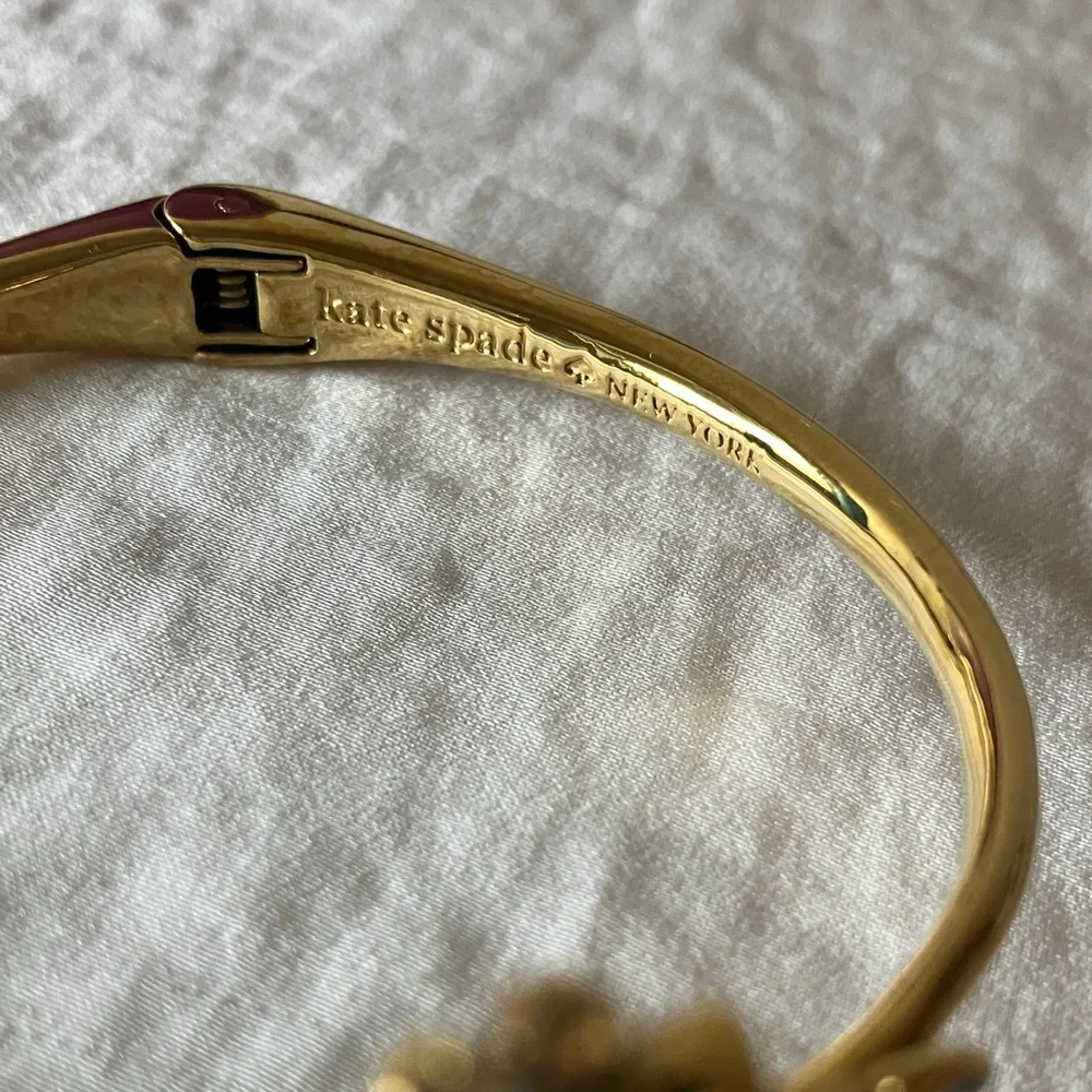 Kate Spade:Multi-Stone Frog& Flower HingedCuff Bracelet- Gold Tone-Missing stone - Picture 6 of 16